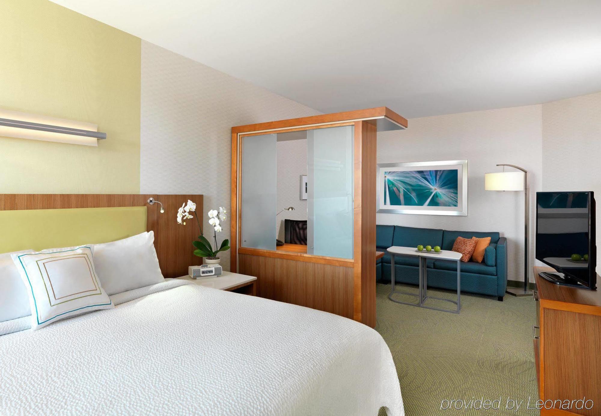 SpringHill Suites Hartford Airport/Windsor Locks Exteriör bild